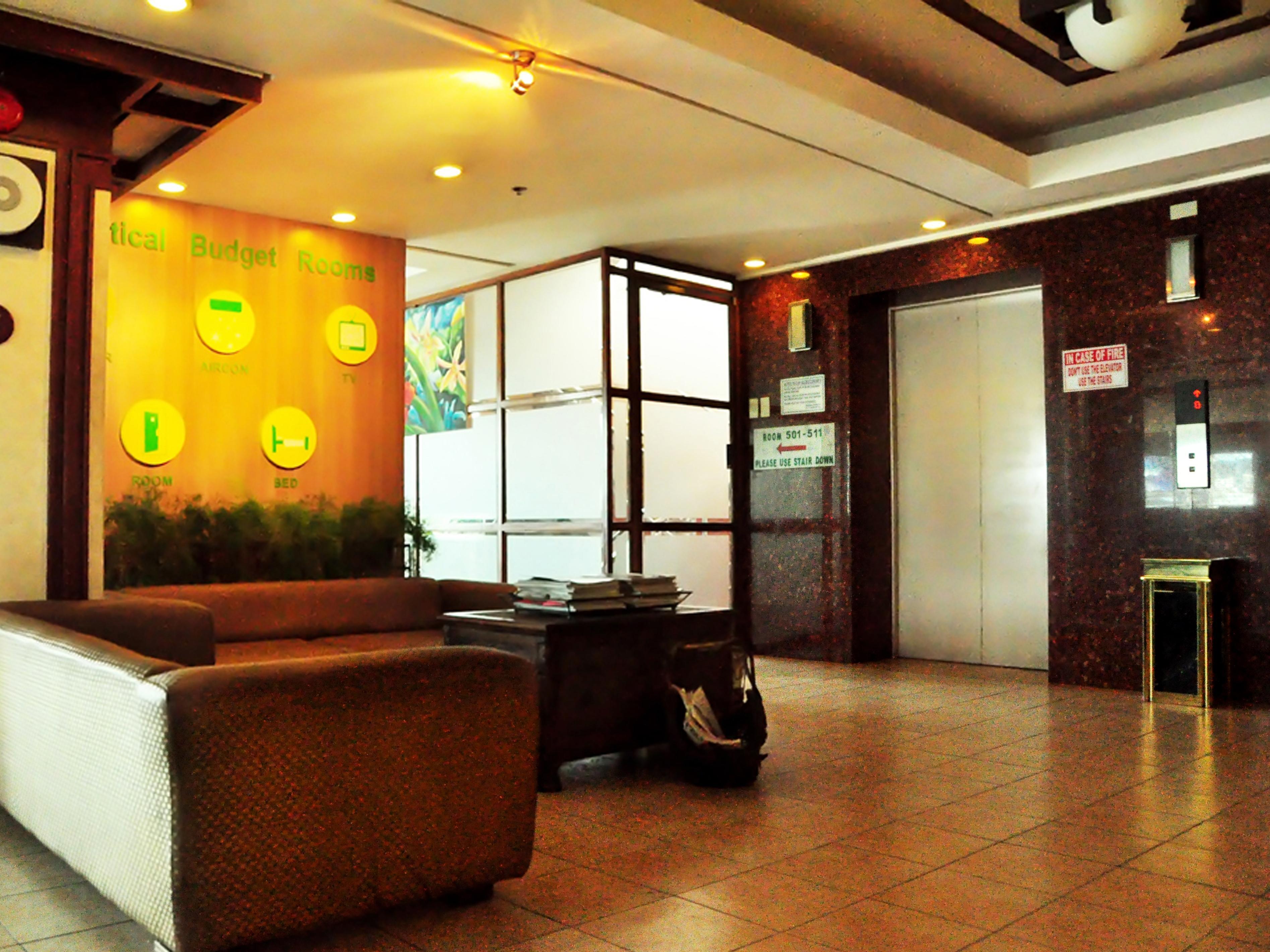 GV Tower Hotel Cebu Stadt Exterior foto