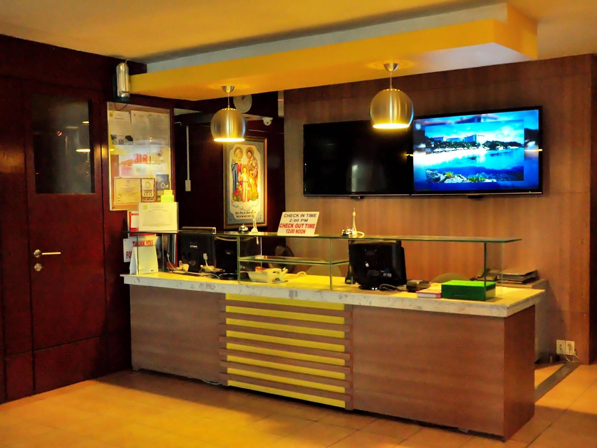 GV Tower Hotel Cebu Stadt Exterior foto